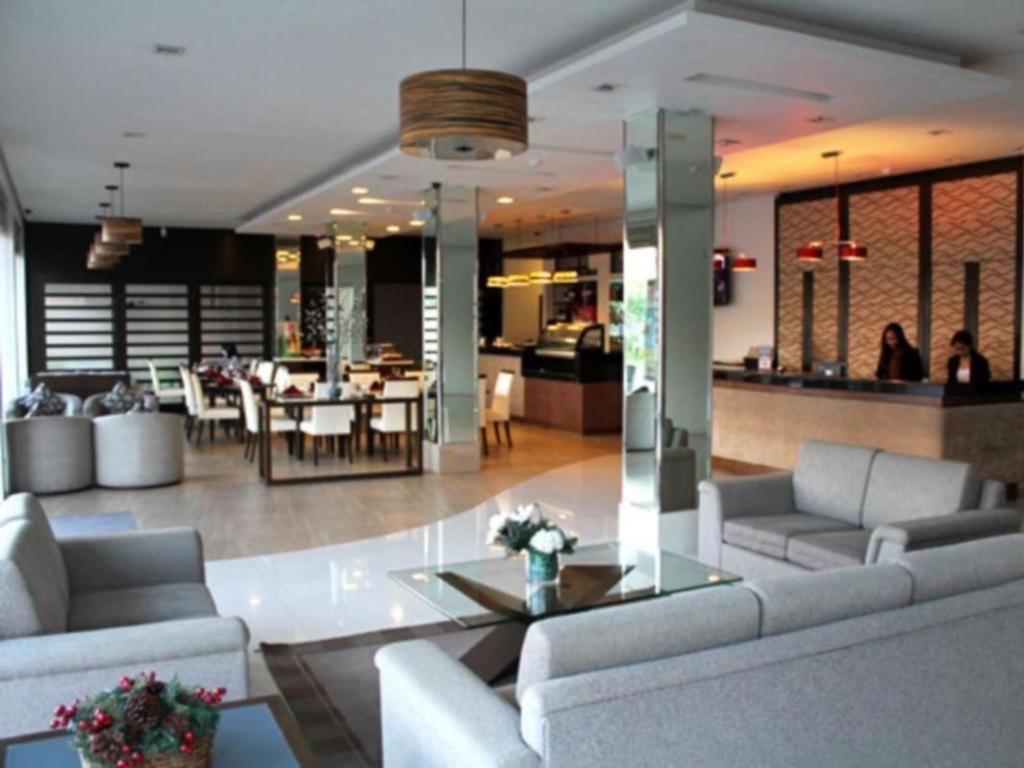 Casablanca Suites Легаспі Екстер'єр фото